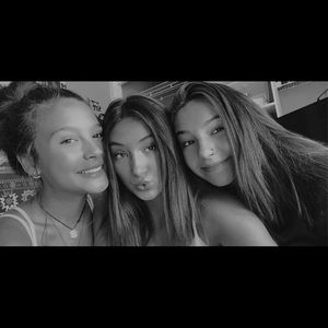 Meet your Posher, Ava